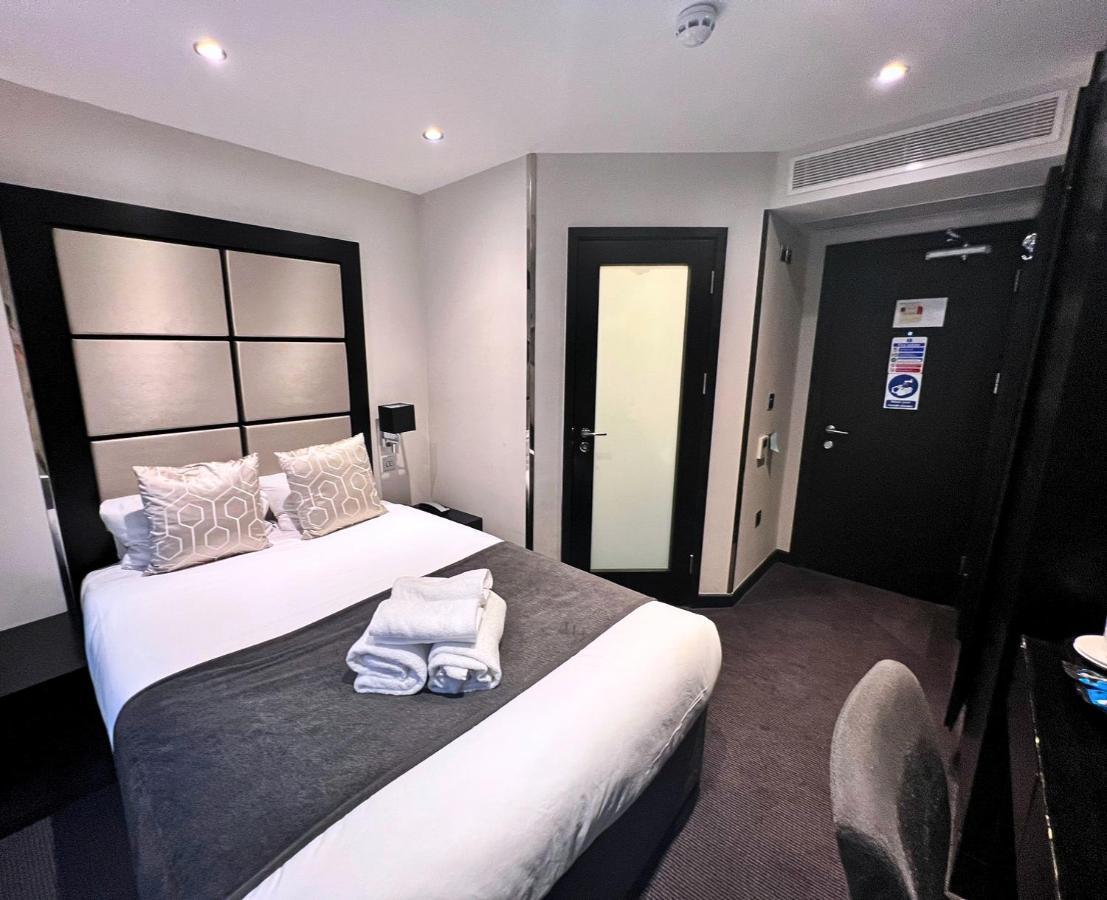 Budget Double Room,1403768900:JPEG